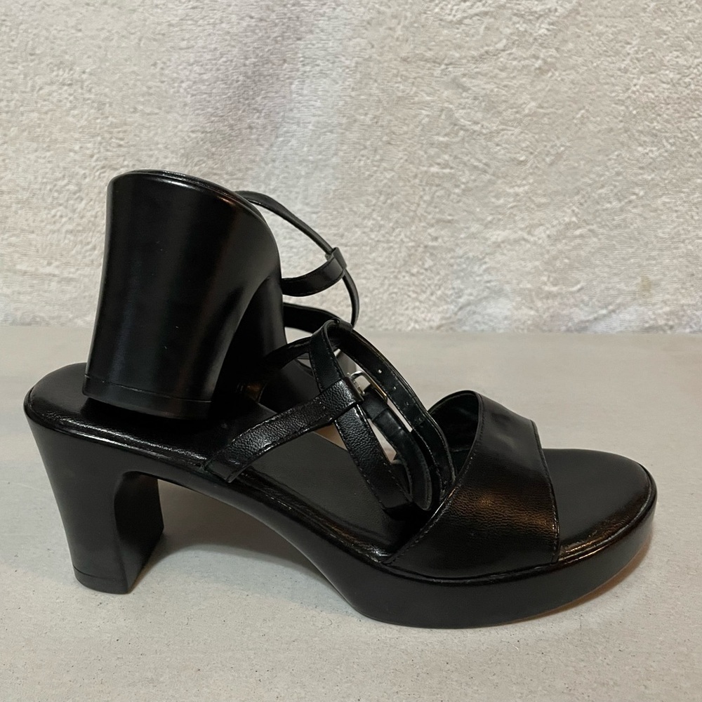 Black Ankle Strap Heels Size 5-6M - Picture 1 of 5